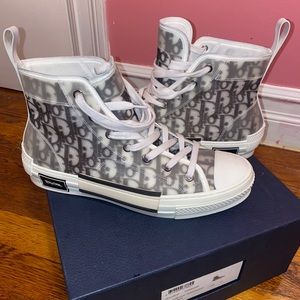 B23 High-Top Sneakers